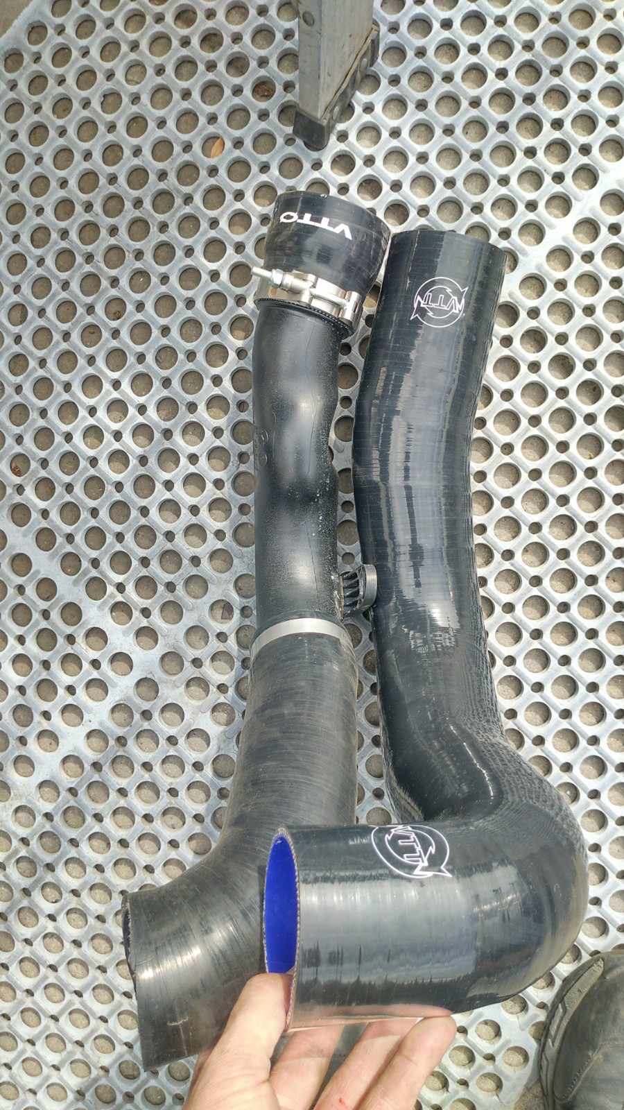 VTT 8V RS3/8S TTRS Silicone Charge pipes - Image 6