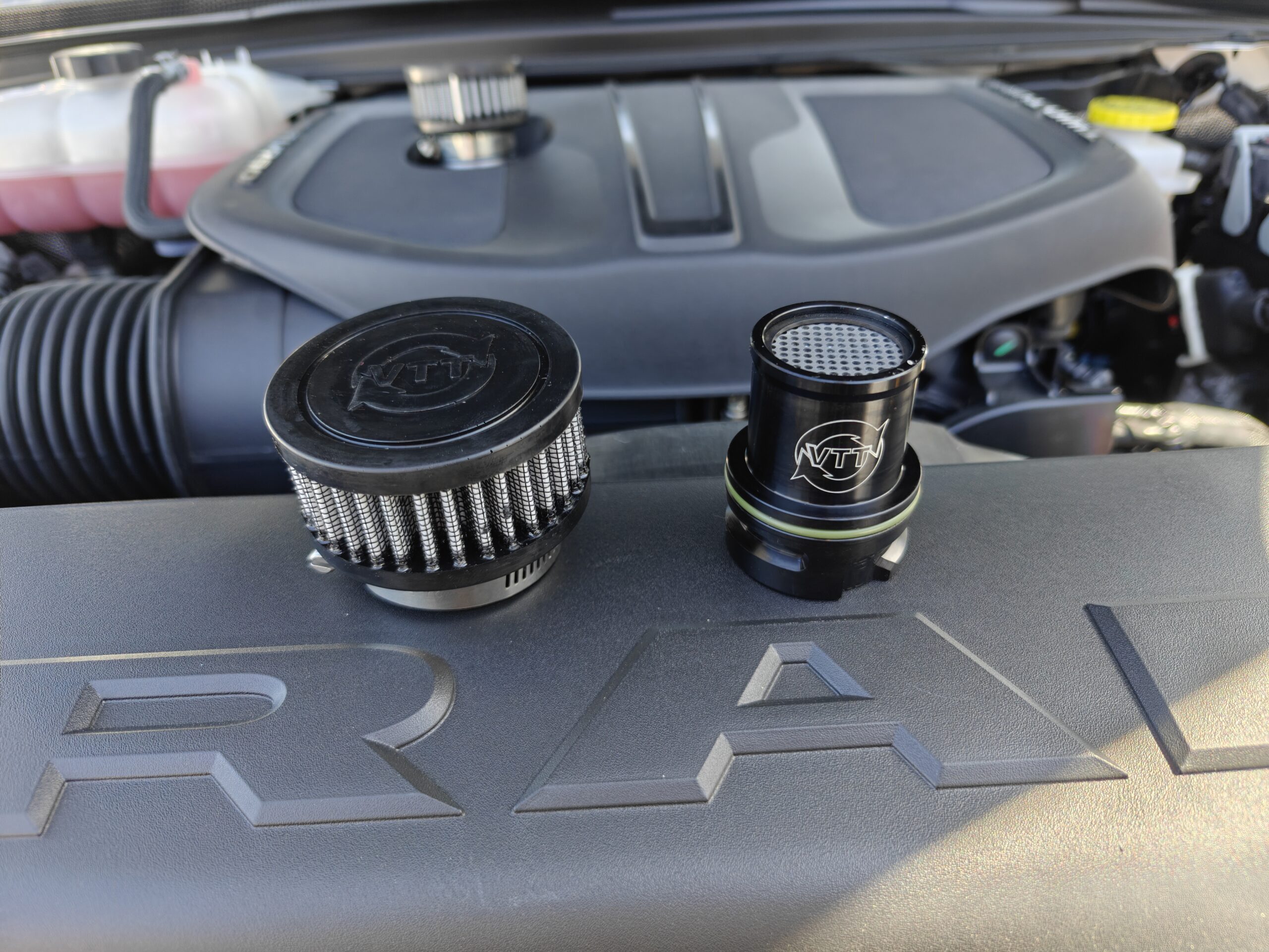 VTT Hurricane TT I6 Billet One Way Breather