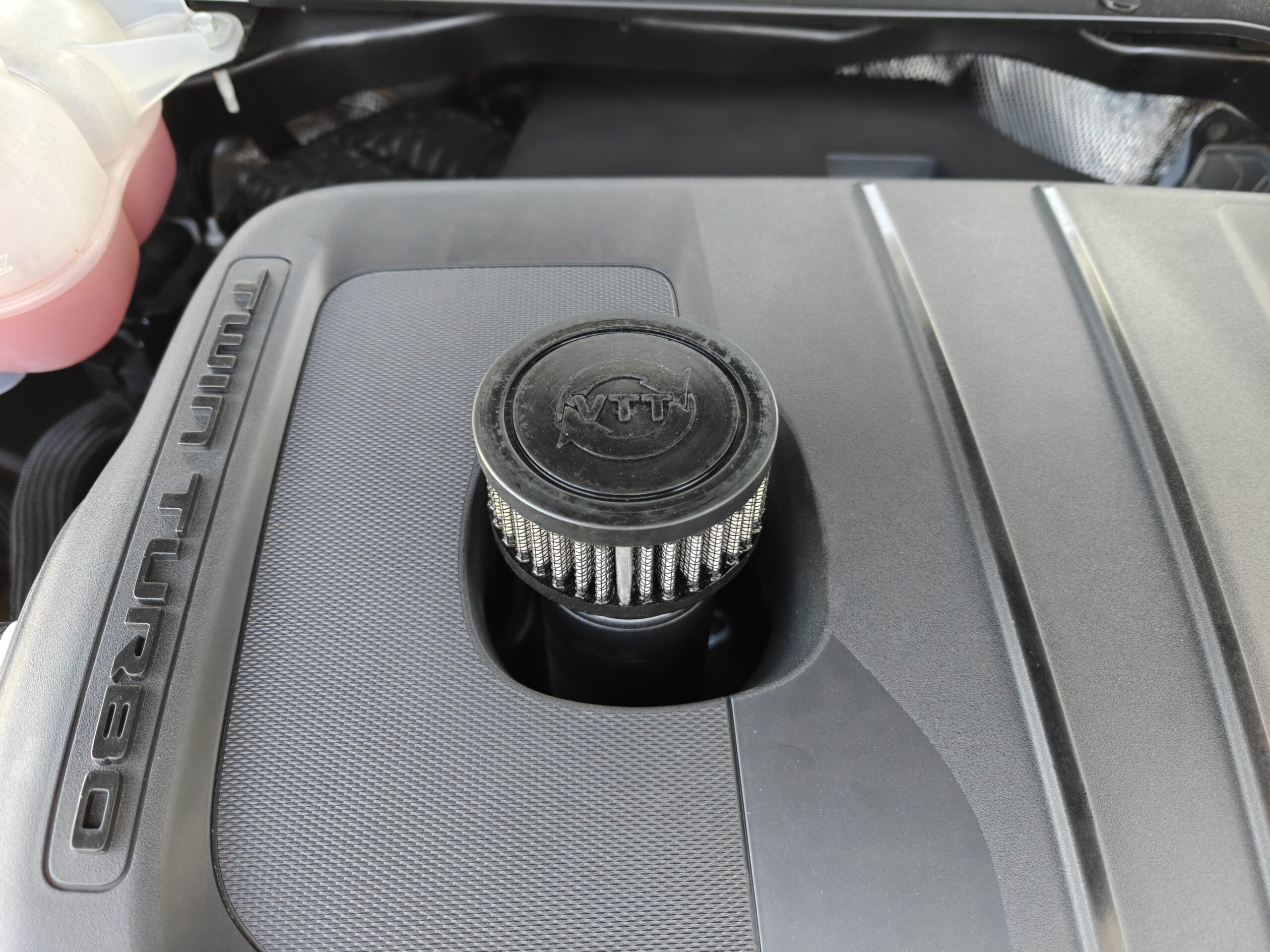 VTT Hurricane TT I6 Billet One Way Breather - Image 3